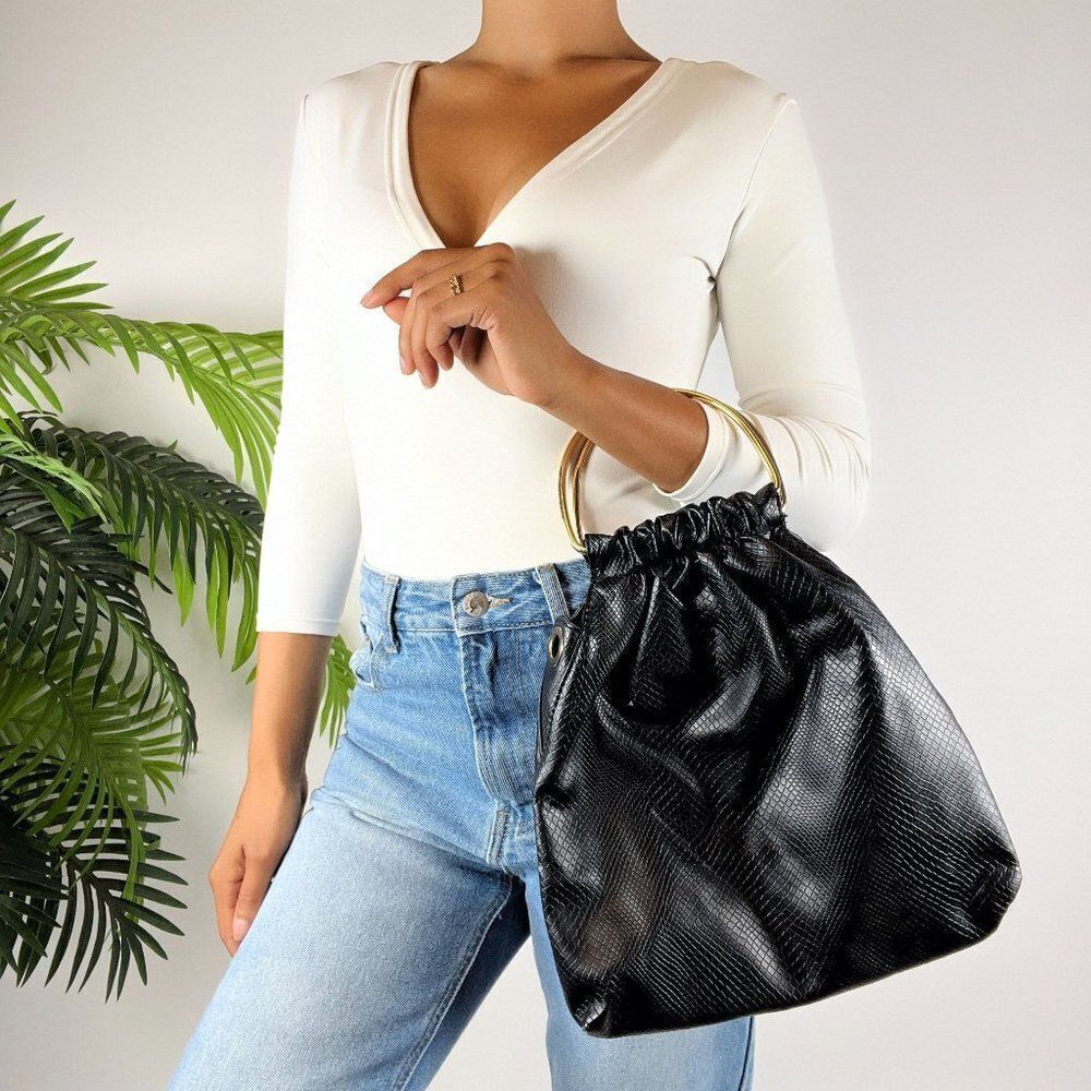 Vintage 90s Black Indie Grunge Faux Leather Purse Trendy Hoop Handle Handbag